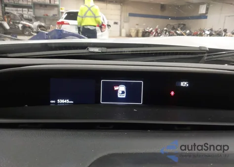 2019 Toyota Prius Prime Plus из США, поврежденный, VIN JTDKARFP2K3109754